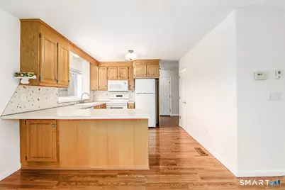 11 Christine Lane, New Milford, CT 06776 - Photo 6