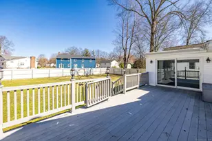 72 Mohegan Dr, West Hartford, CT 06117 - Photo 20