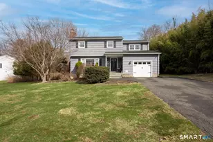 68 Longview Rd, Monroe, CT 06468 - Photo 2