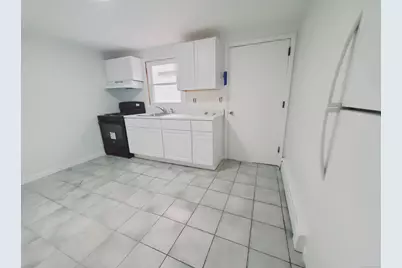 12 Houston Terrace #4, Stamford, CT 06902 - Photo 2