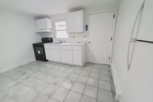 12 Houston Terrace, Stamford, CT 06902 - Photo 2