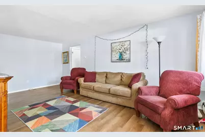 200 Woodmont Avenue #APT 121, Bridgeport, CT 06606 - Photo 10