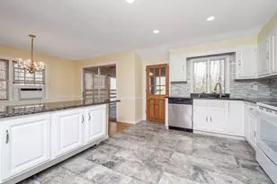 267 Thayer Pond Rd, Wilton, CT 06897 - Photo 2