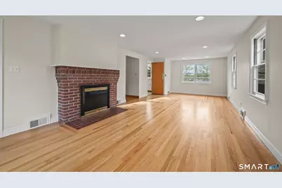 81 Maple Hill Avenue, Newington, CT 06111 - Photo 6