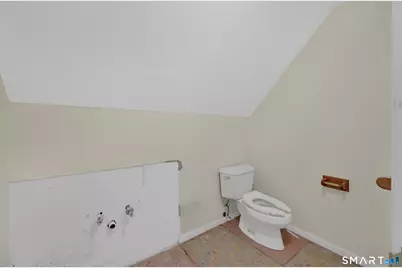 186 Hillside Road, Fairfield, CT 06824 - Photo 24