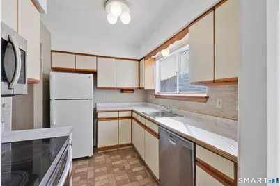 23 Staffordshire Commons Drive #23, Wallingford, CT 06492 - Photo 6