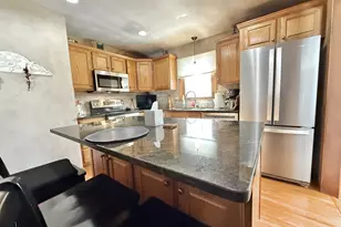 28 Elmwood Dr, Seymour, CT 06483 - Photo 12