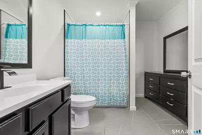 21 Hinman Street, West Haven, CT 06516 - Photo 22