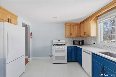 20 Browning Avenue, Newington, CT 06111 - Photo 8