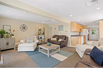 210 Broadway Road #210, Milford, CT 06460 - Photo 6