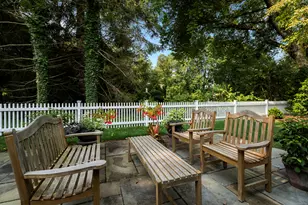 8 Lieutenant River Ln, Old Lyme, CT 06371 - Photo 12