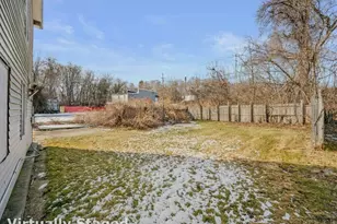 23 Rose St, Norwich, CT 06360 - Photo 6