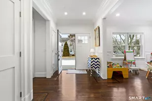 11 Tuckahoe Ln, Fairfield, CT 06824 - Photo 4