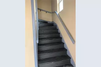 638 Elm Street, New Haven, CT 06511 - Photo 2