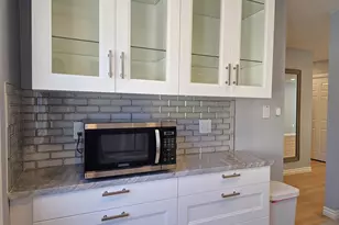 9 Putnam Ln, Avon, CT 06001 - Photo 6