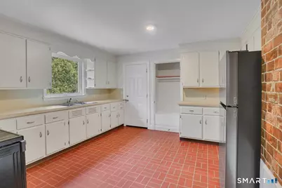 415 Woodbridge Street, Manchester, CT 06042 - Photo 8