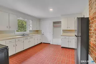 415 Woodbridge St, Manchester, CT 06042 - Photo 8