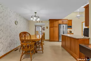 6 Carriage Dr, North Haven, CT 06473 - Photo 12