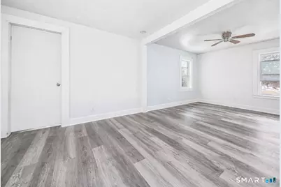 125 Robert Street, Bridgeport, CT 06606 - Photo 10