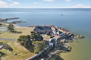 39 Vineyard Pl, Guilford, CT 06437 - Photo 38