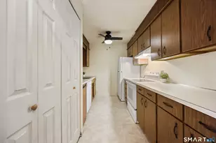 40 California St, Stratford, CT 06614 - Photo 8