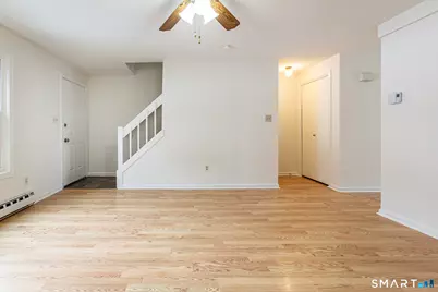 71 White Oak Avenue #APT B6, Plainville, CT 06062 - Photo 4