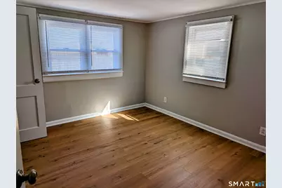 184 Buckingham Avenue, Milford, CT 06460 - Photo 4