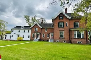 27 Woodside Cir, Middletown, CT 06457 - Photo 1