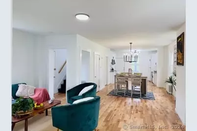 27 Woodside Circle #37, Middletown, CT 06457 - Photo 4