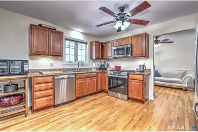 8 Hill Street, East Haven, CT 06512 - Photo 18