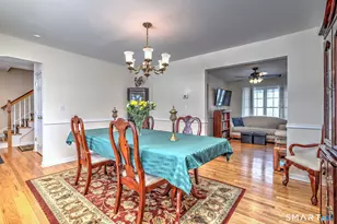 8 Hill St, East Haven, CT 06512 - Photo 12