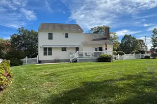 8 Hill St, East Haven, CT 06512 - Photo 6