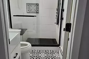 10 Cold Spring St, East Haven, CT 06512 - Photo 16