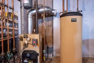 454 S Curtis St, Meriden, CT 06450 - Photo 30