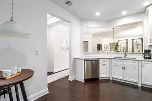 433 Brookside Ct, Newtown, CT 06470 - Photo 16