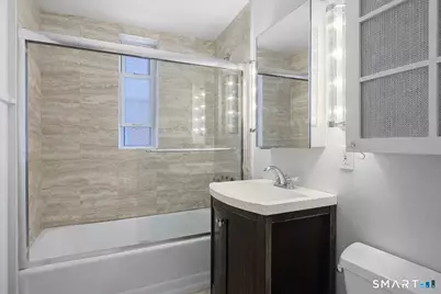 70 Strawberry Hill Avenue #APT 2-2B, Stamford, CT 06902 - Photo 10