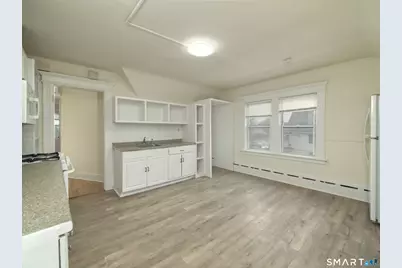 361 Ridgefield Avenue #3rd Floor, Bridgeport, CT 06610 - Photo 10