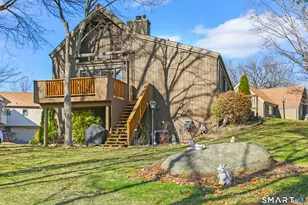 72 Dakota Ln, Stratford, CT 06614 - Photo 2