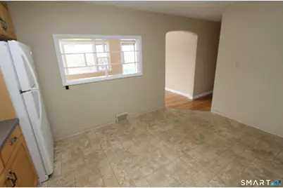 84 Marshall Lane, Derby, CT 06418 - Photo 10