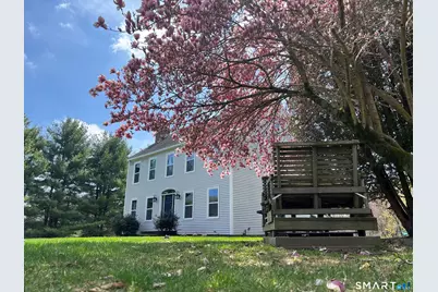 6 Cornfield Lane, Woodbridge, CT 06525 - Photo 2