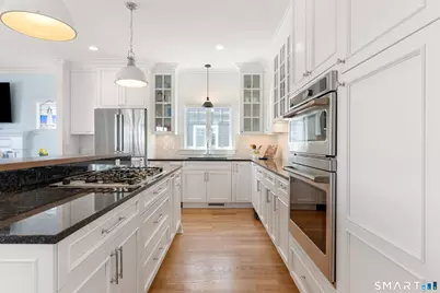 11 Marina Village, Branford, CT 06405 - Photo 12