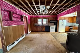 39 Pleasant View Ave, Windham, CT 06226 - Photo 6