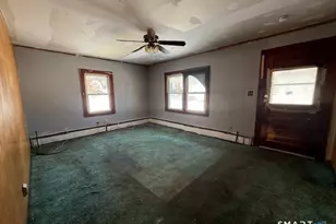 39 Pleasant View Ave, Windham, CT 06226 - Photo 8