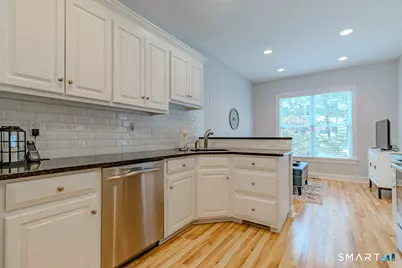 138 Bradford Walk #138, New Britain, CT 06053 - Photo 12