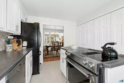 205 Main Street #33, New Canaan, CT 06840 - Photo 10