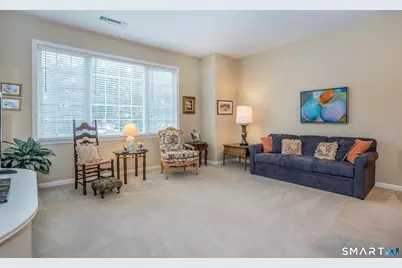 1 King Philip Drive #209, West Hartford, CT 06117 - Photo 4