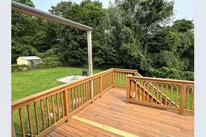 17 Meadow Street, Groton, CT 06355 - Photo 16