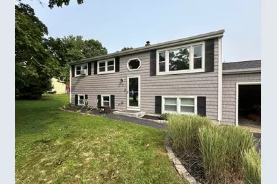 17 Meadow Street, Groton, CT 06355 - Photo 1