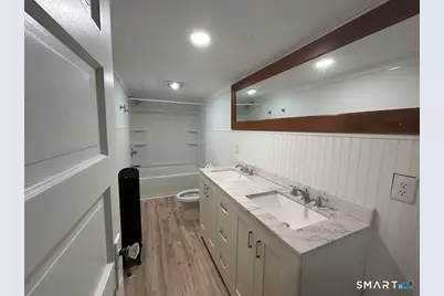 106 Maplewood Avenue #3rd Floor, West Hartford, CT 06119 - Photo 2