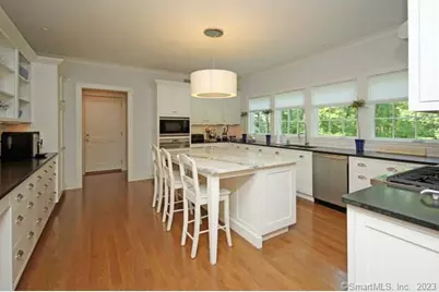 74 Bulkley Avenue North, Westport, CT 06880 - Photo 8